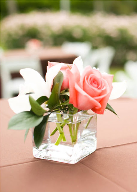 Small modern floral design using premium European glass