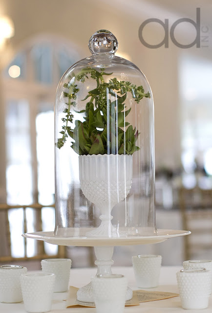 Accent Decor wedding, Floral design by Hothouse Design Studios
