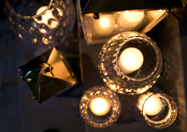 Lanterns and Candlelight #accentdecor